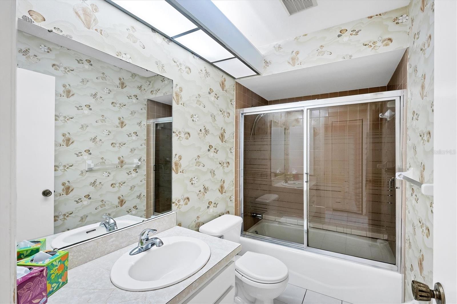 Image 31 of 48 For 3909 Center Gate Circle 5