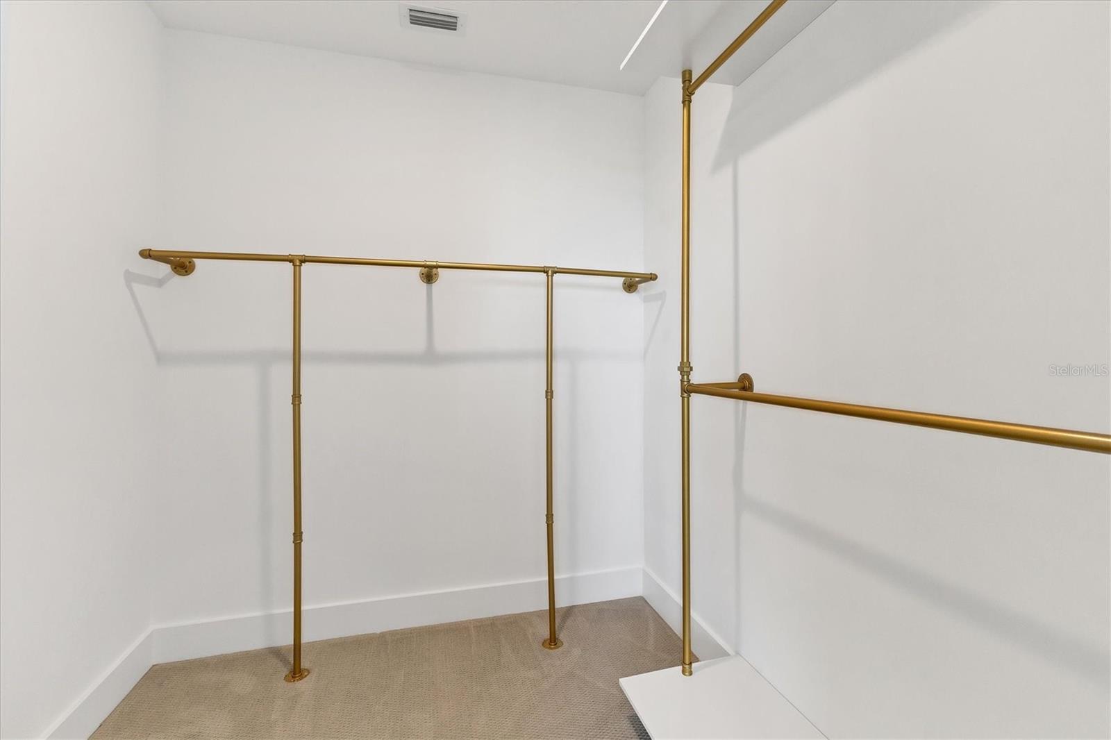 Image 15 of 27 For 332 Cocoanut Avenue 507