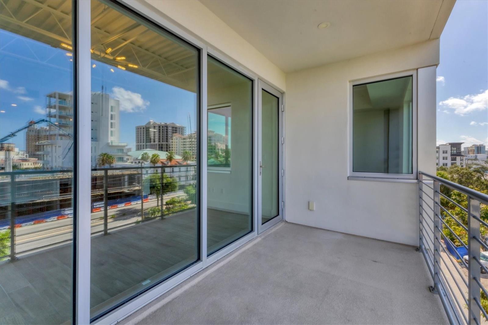 Image 22 of 27 For 332 Cocoanut Avenue 507