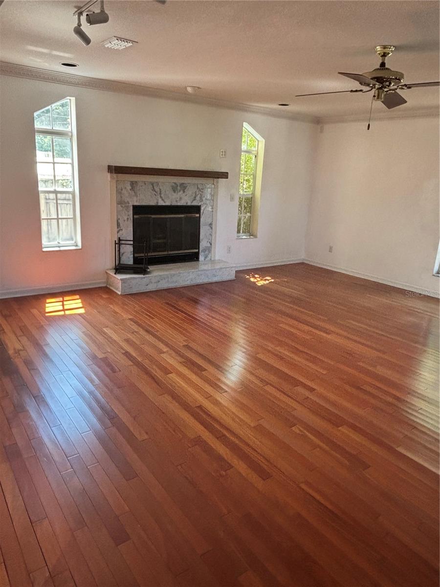 Image 11 of 32 For 4964 44th Avenue N