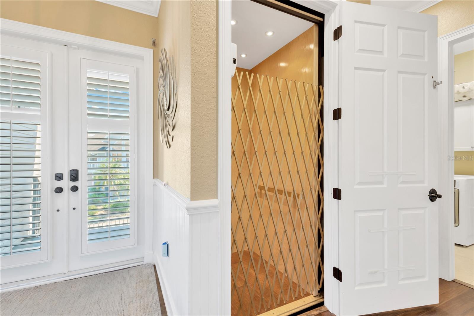 Listing photo id 23 for 511 Seaview Drive