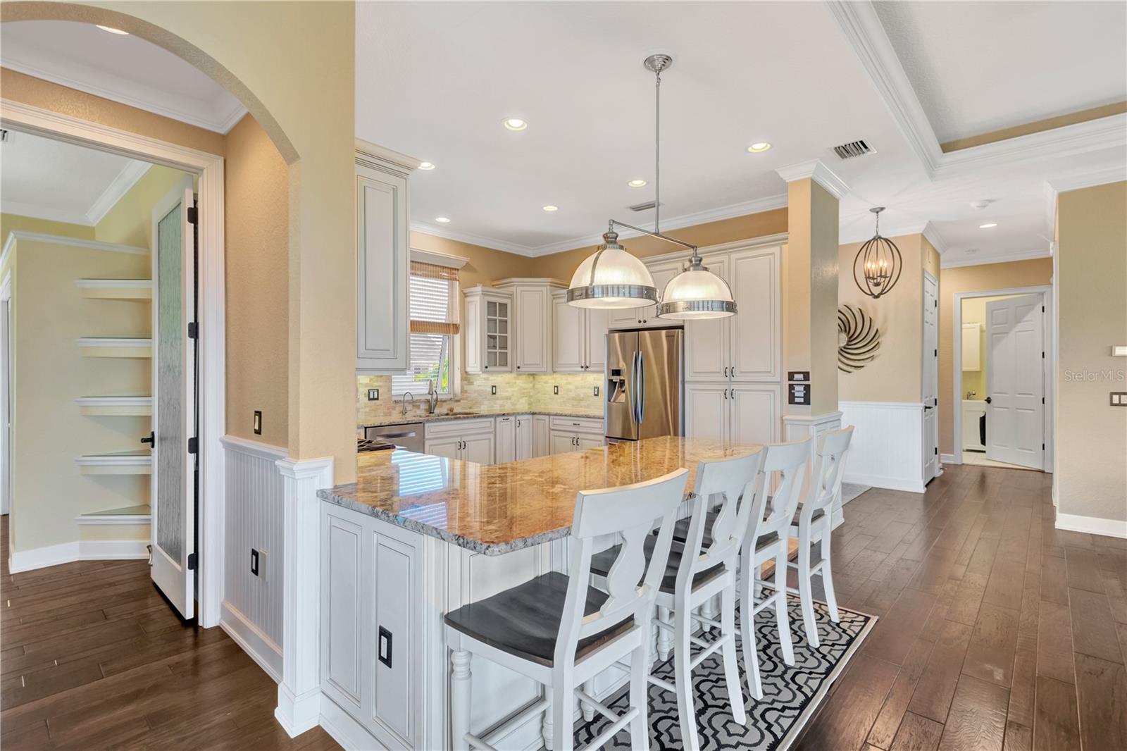 Listing photo id 29 for 511 Seaview Drive