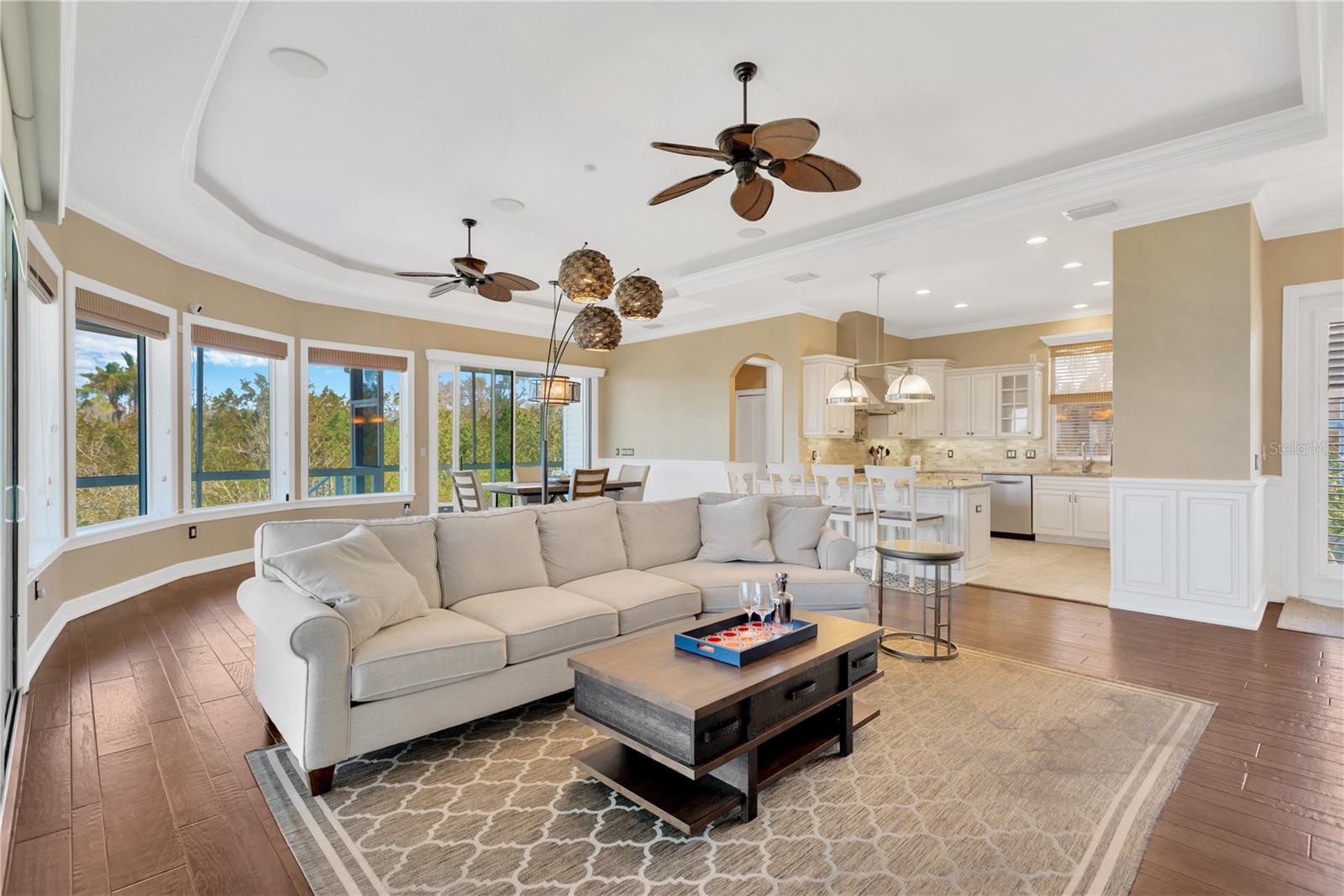 Listing photo id 30 for 511 Seaview Drive