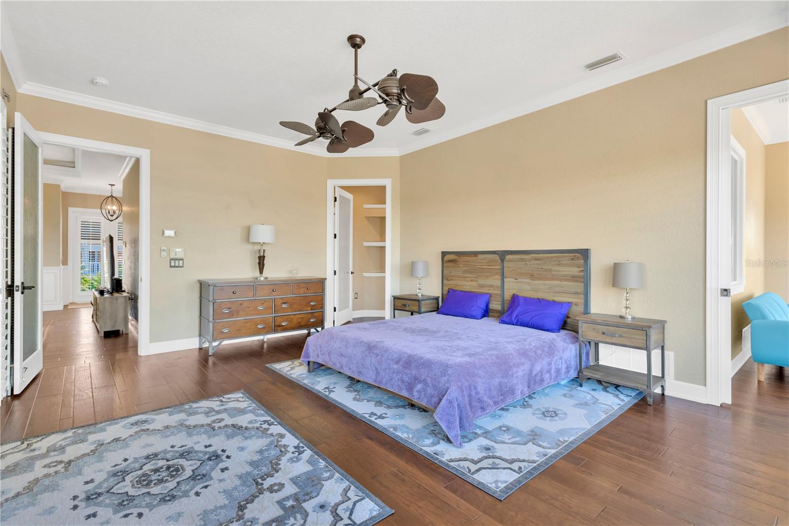 Listing photo id 36 for 511 Seaview Drive