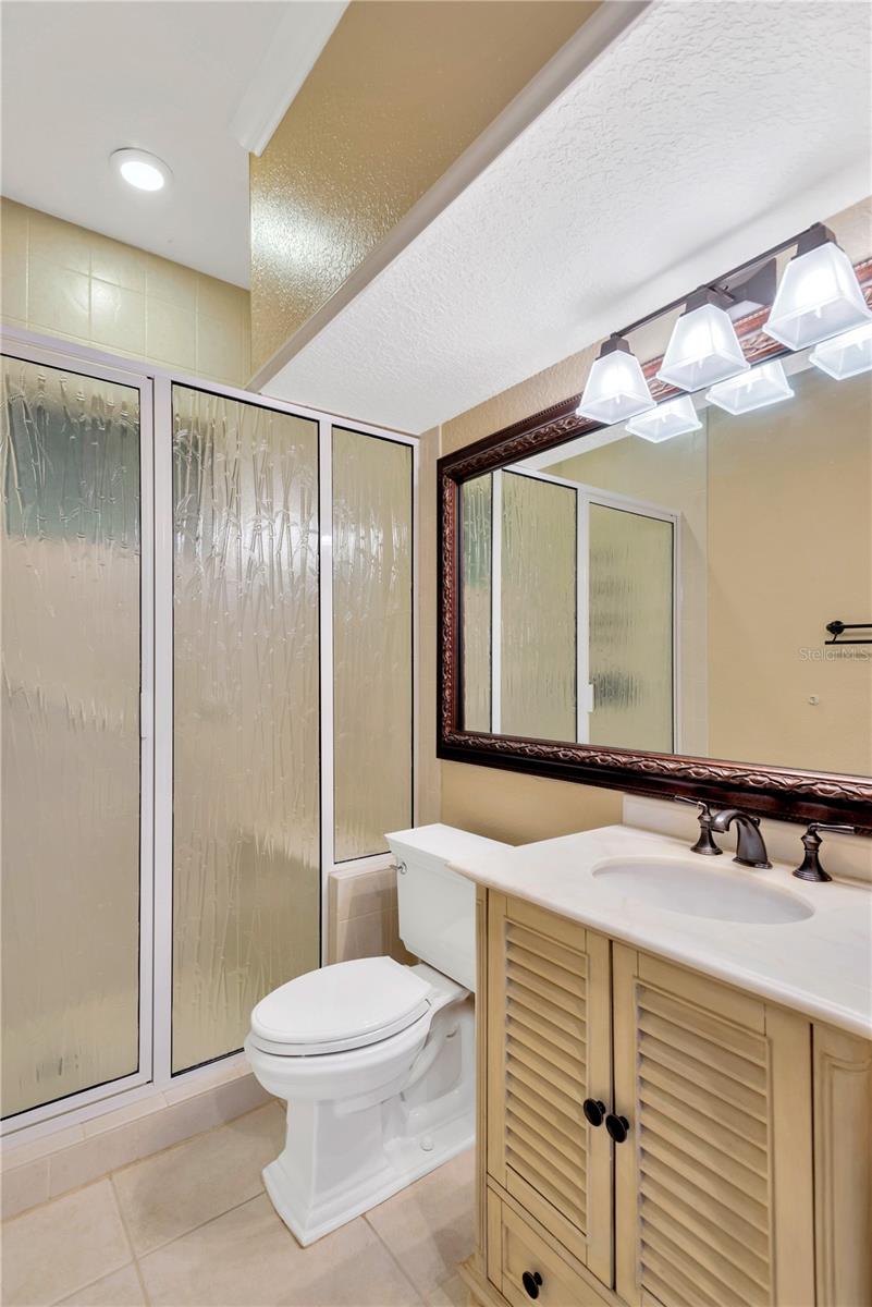 Listing photo id 45 for 511 Seaview Drive