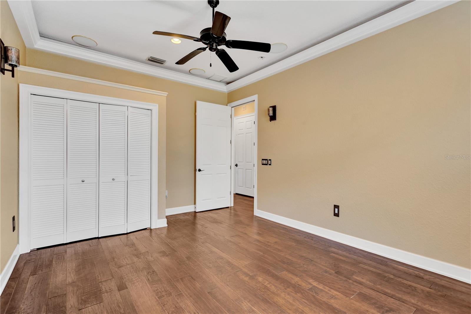 Listing photo id 50 for 511 Seaview Drive