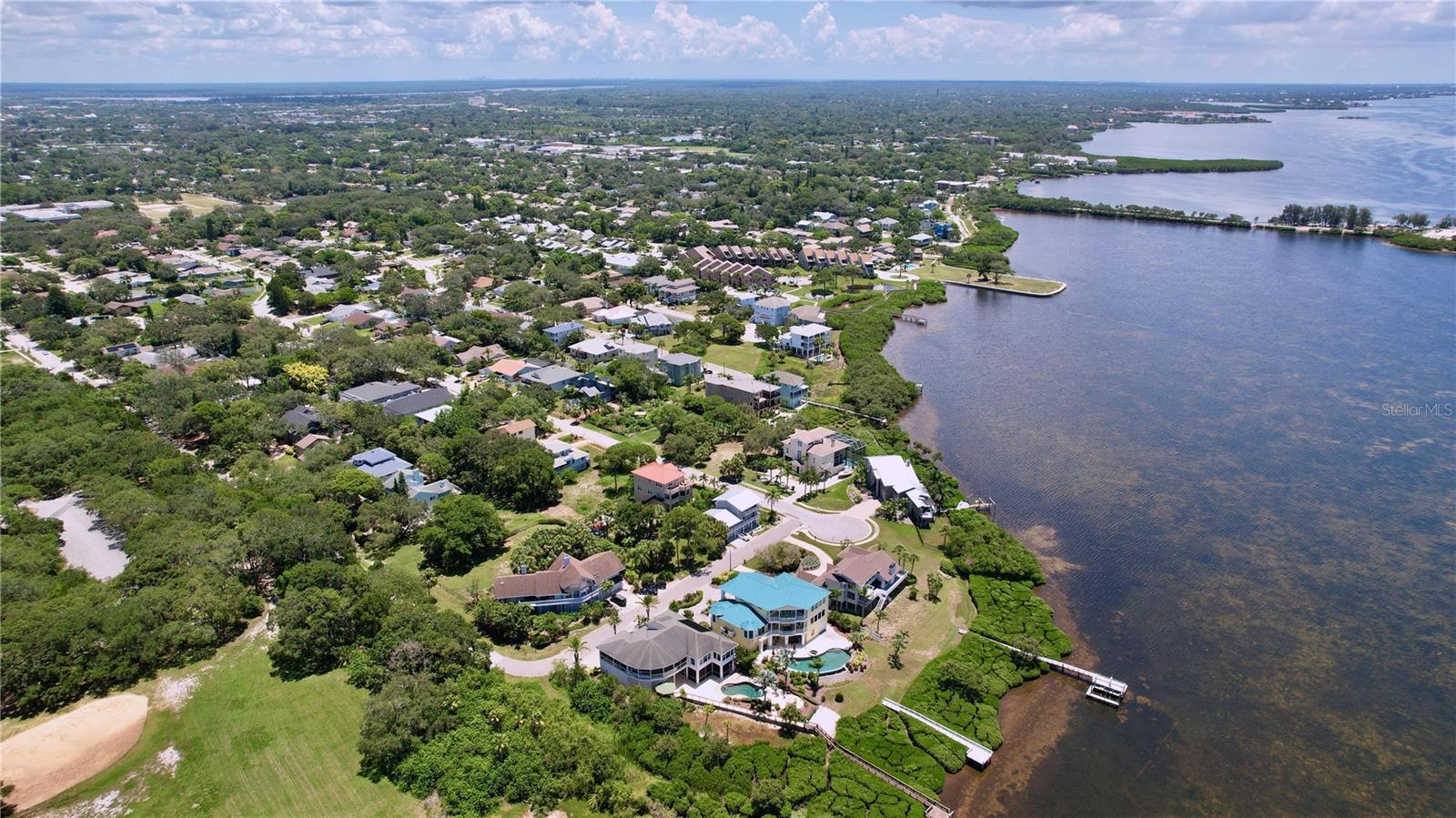 Listing photo id 63 for 511 Seaview Drive