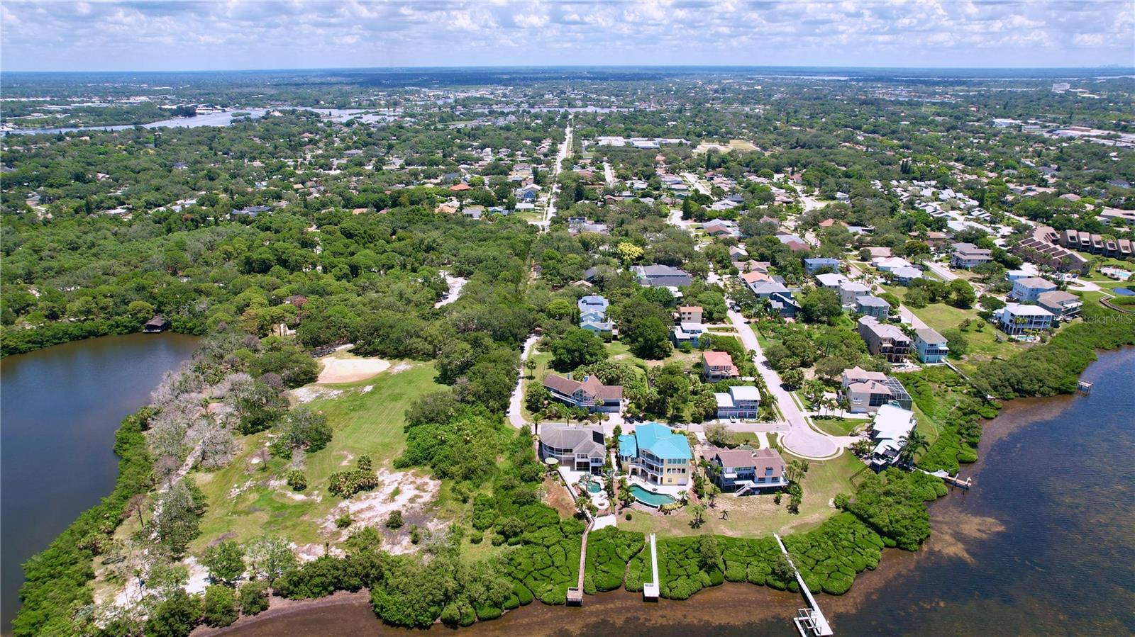 Listing photo id 64 for 511 Seaview Drive