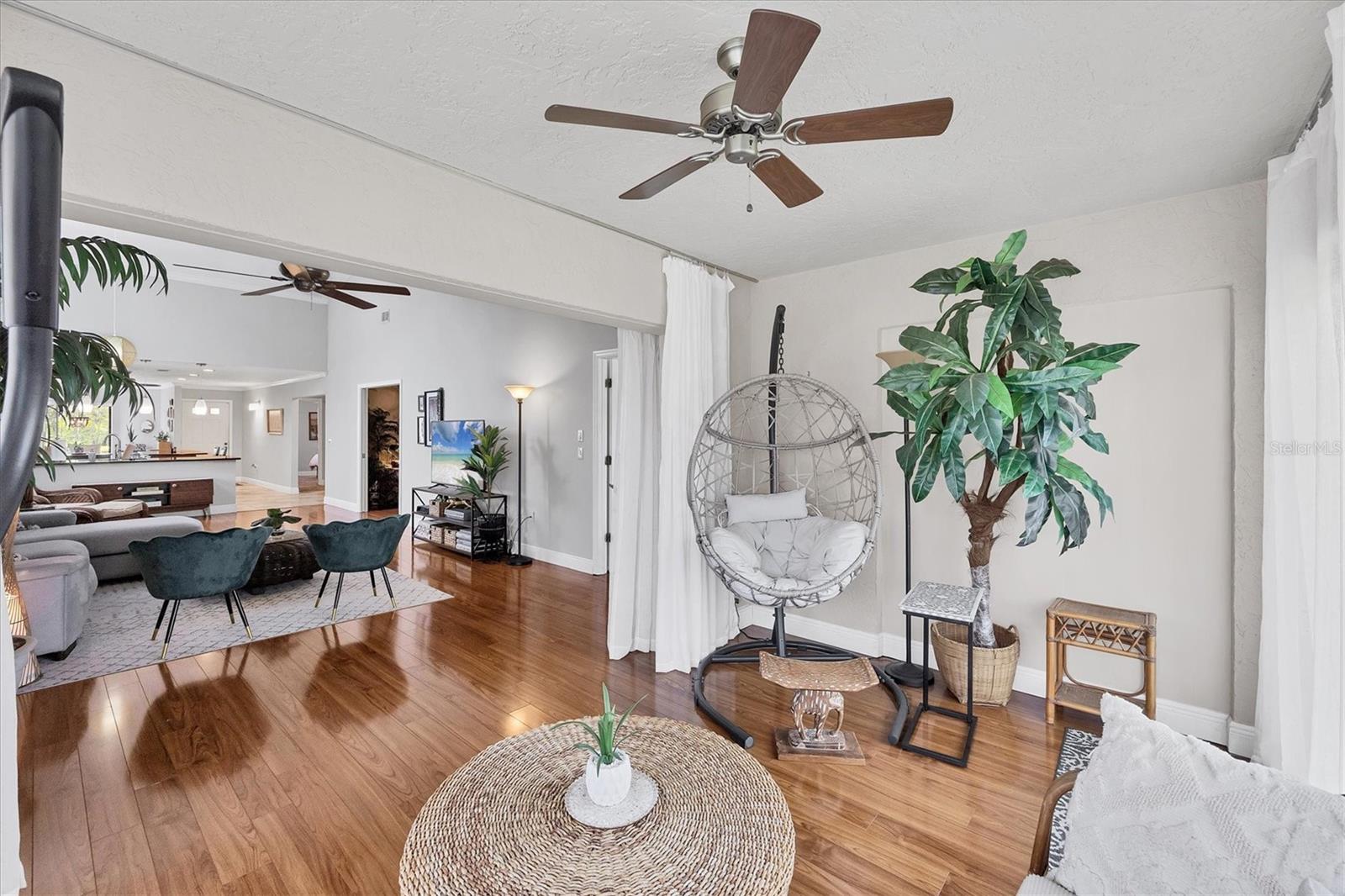 Image 14 of 45 For 6271 Timber Lake Drive G6