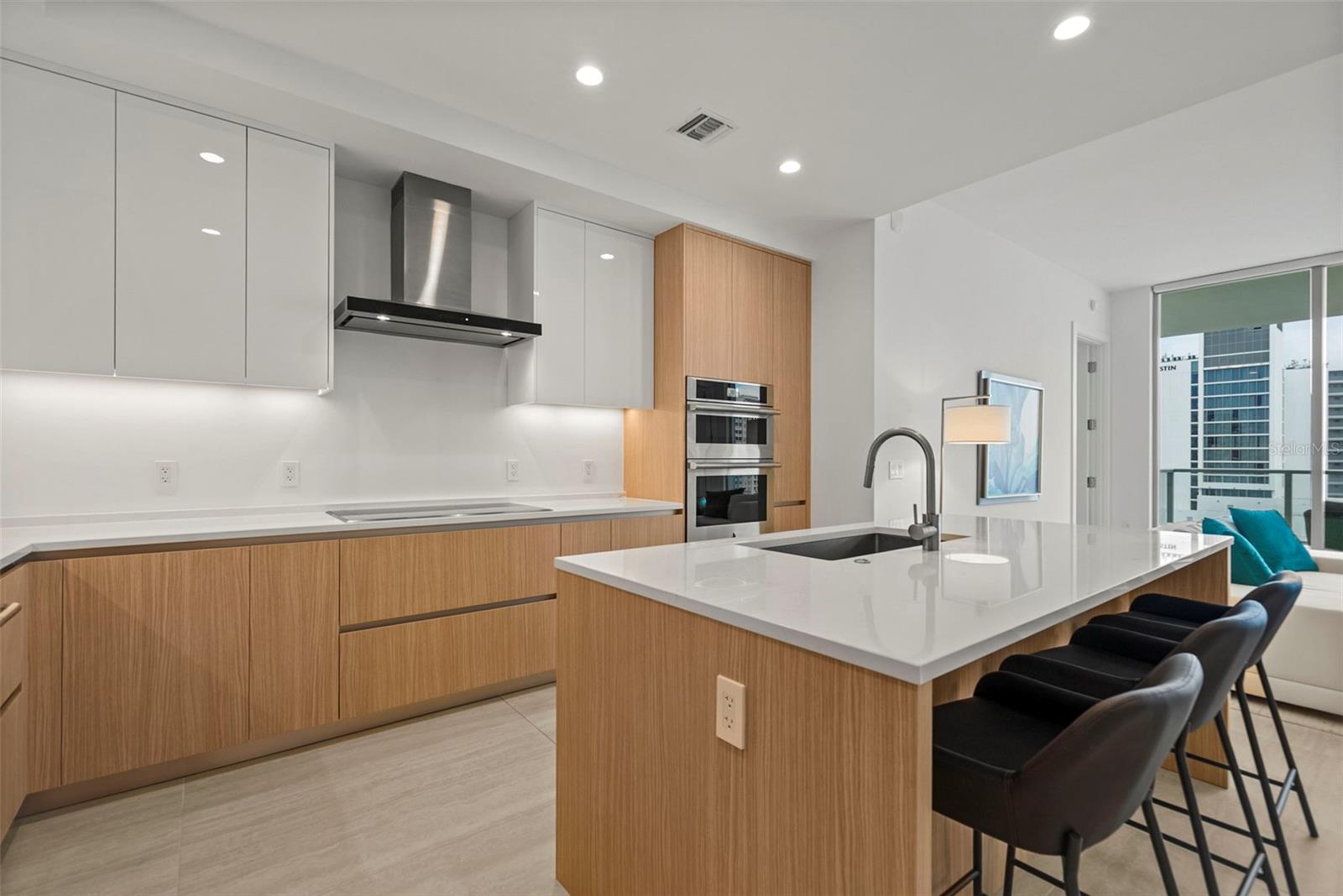 Image 14 of 91 For 301 Quay Commons  1008