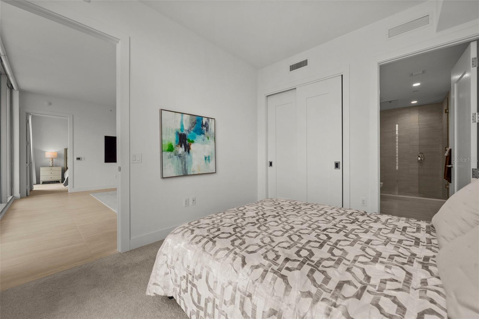 Image 49 of 91 For 301 Quay Commons  1008