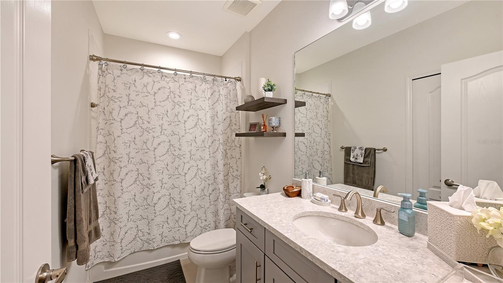 Image 24 of 42 For 11658 Bluestone Court