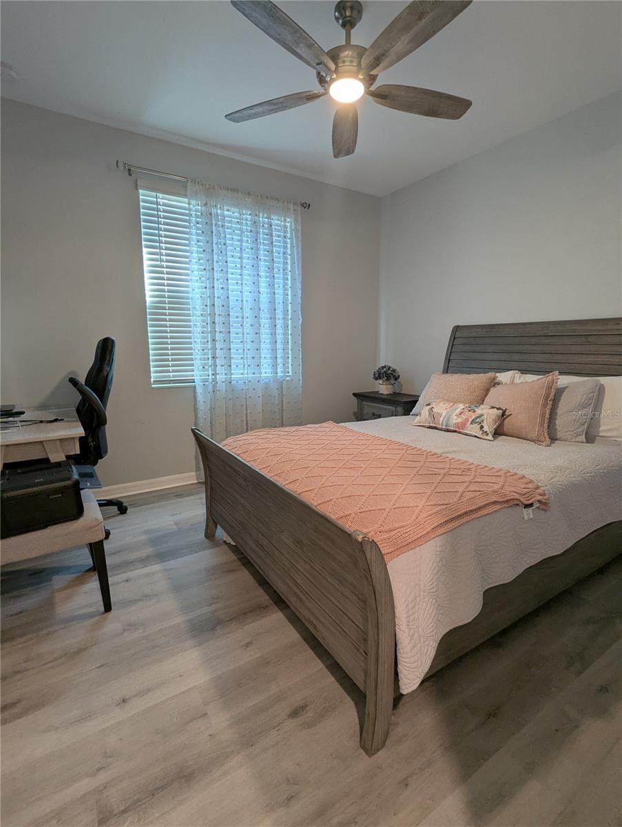 Image 18 of 44 For 18008 Gawthrop Drive 108