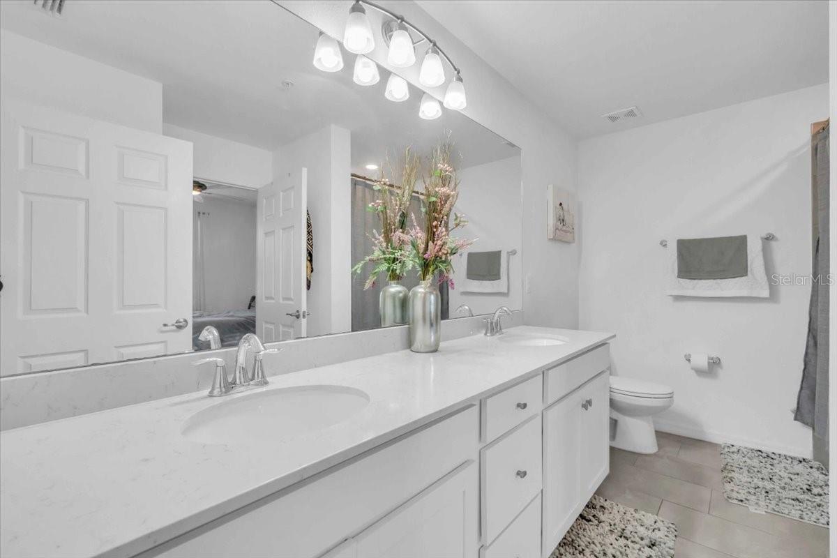 Image 20 of 44 For 18008 Gawthrop Drive 108