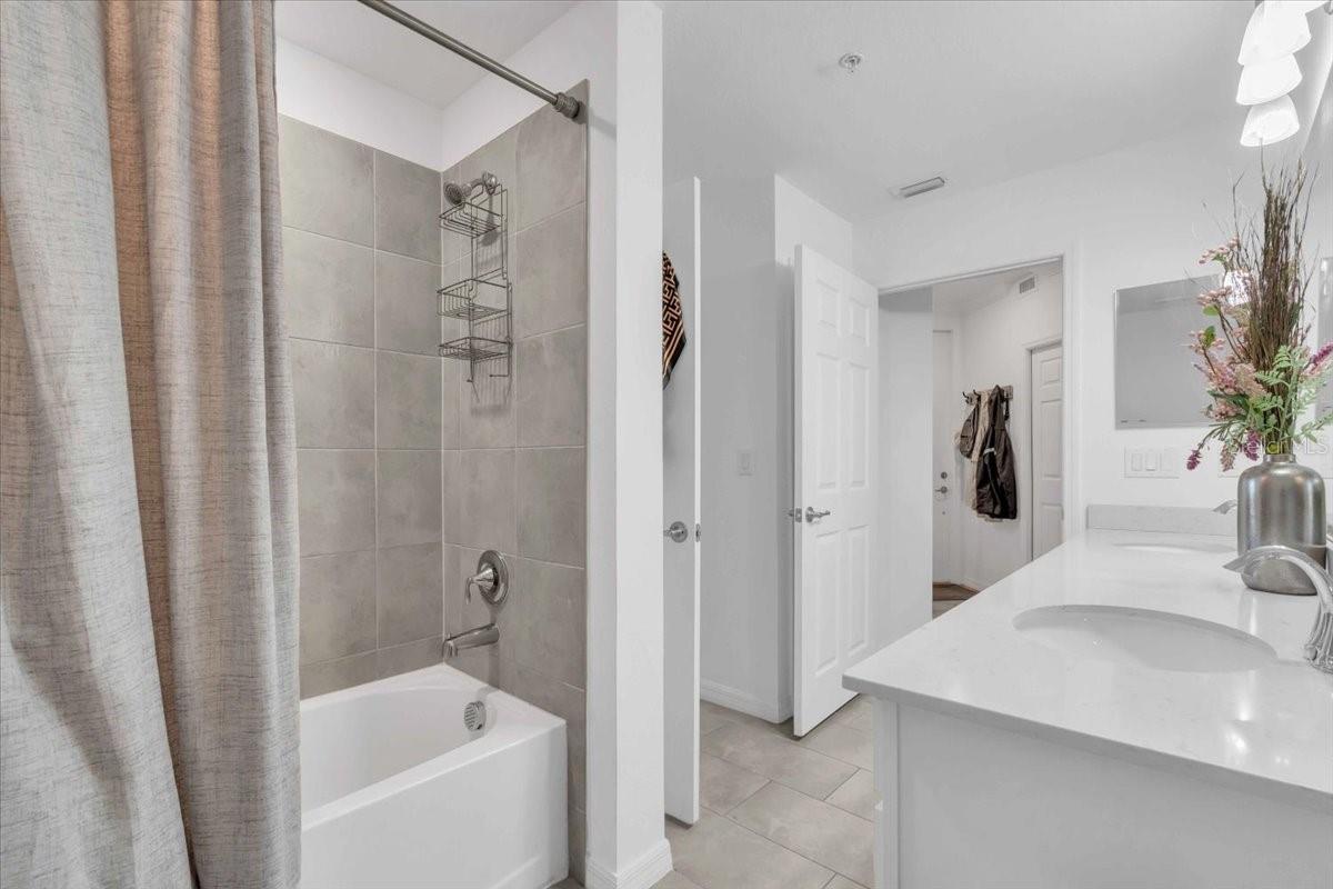 Image 21 of 44 For 18008 Gawthrop Drive 108