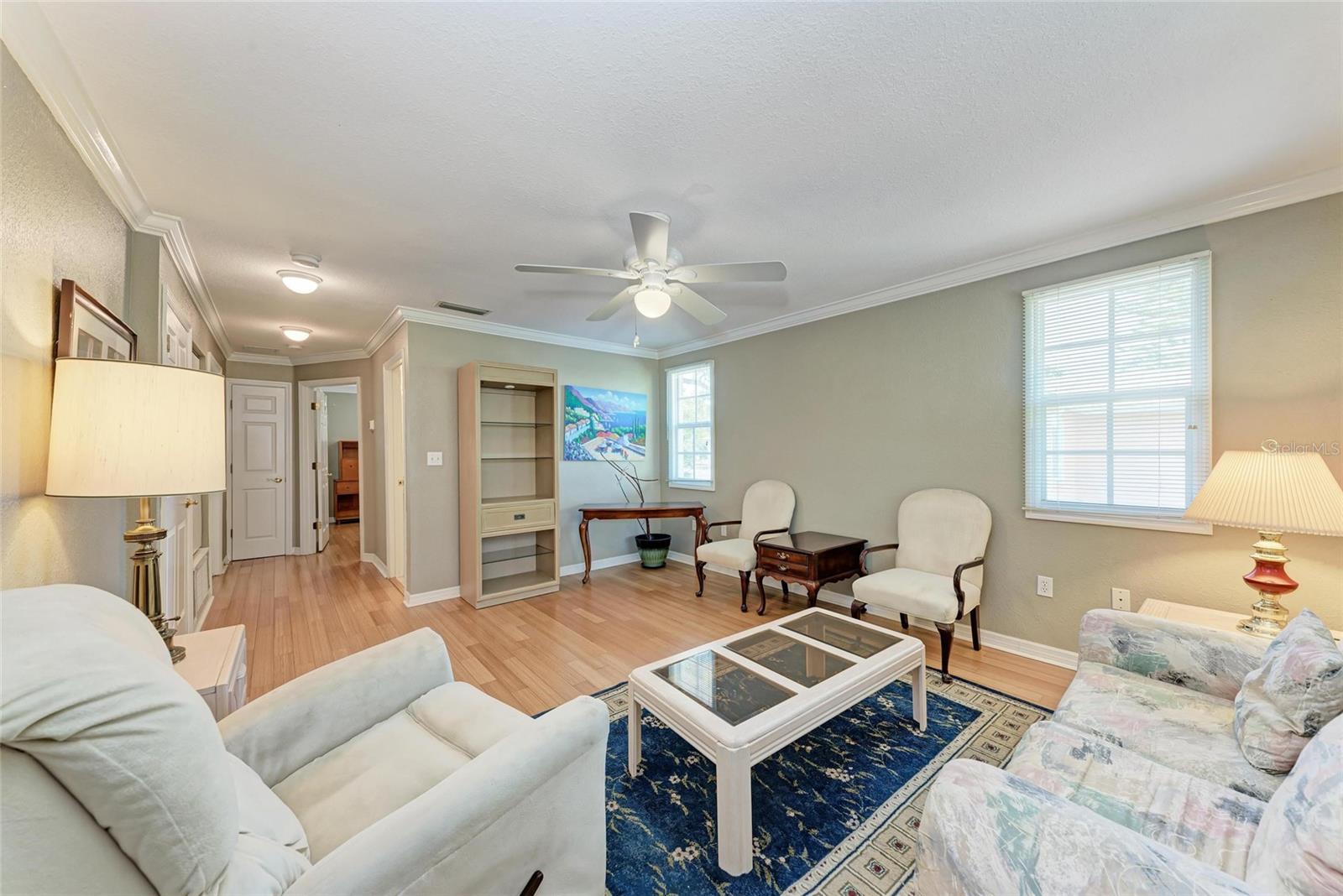 Image 30 of 100 For 514 Howard Court
