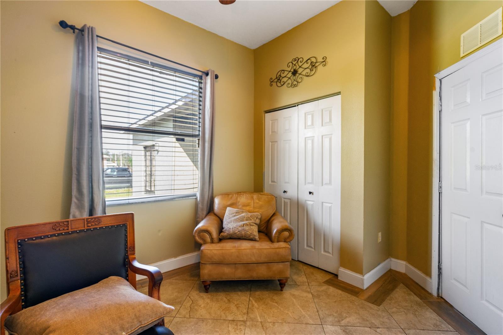 Image 29 of 47 For 2408 51st Boulevard E