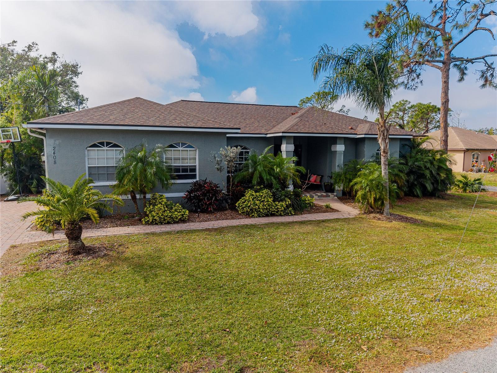 Image 37 of 47 For 2408 51st Boulevard E