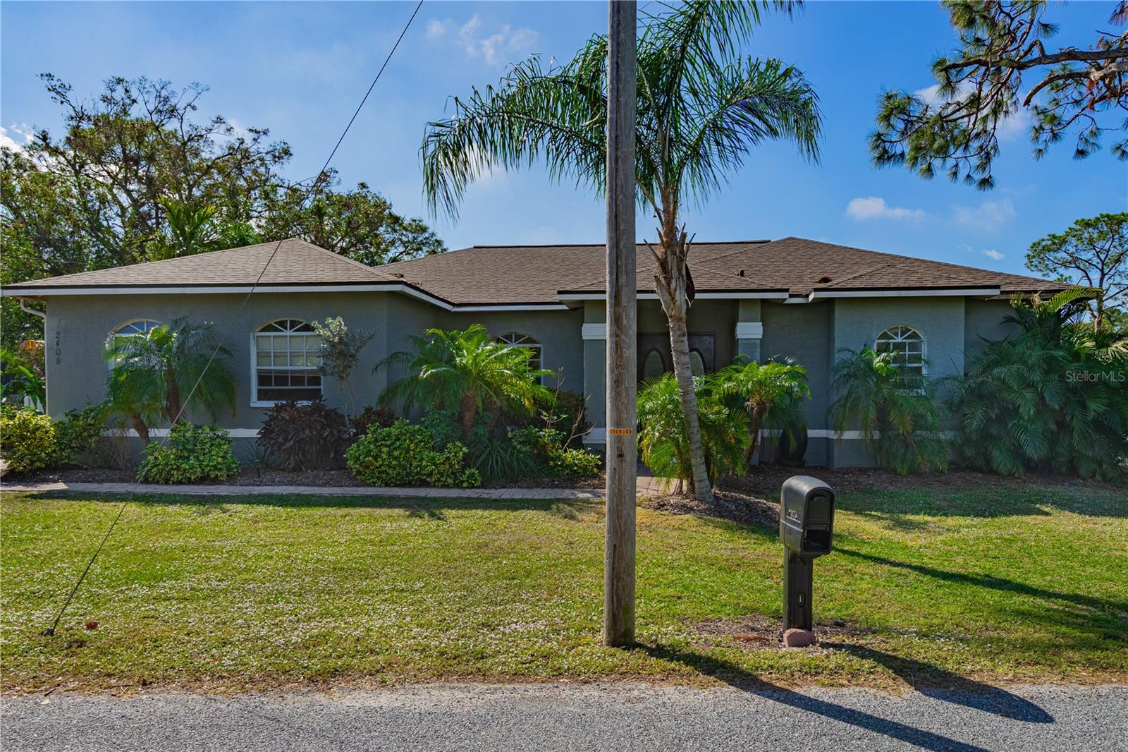 Image 38 of 47 For 2408 51st Boulevard E