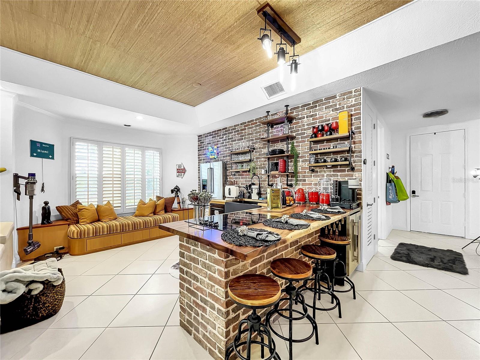 Image 11 of 81 For 3608 54th Drive W 101
