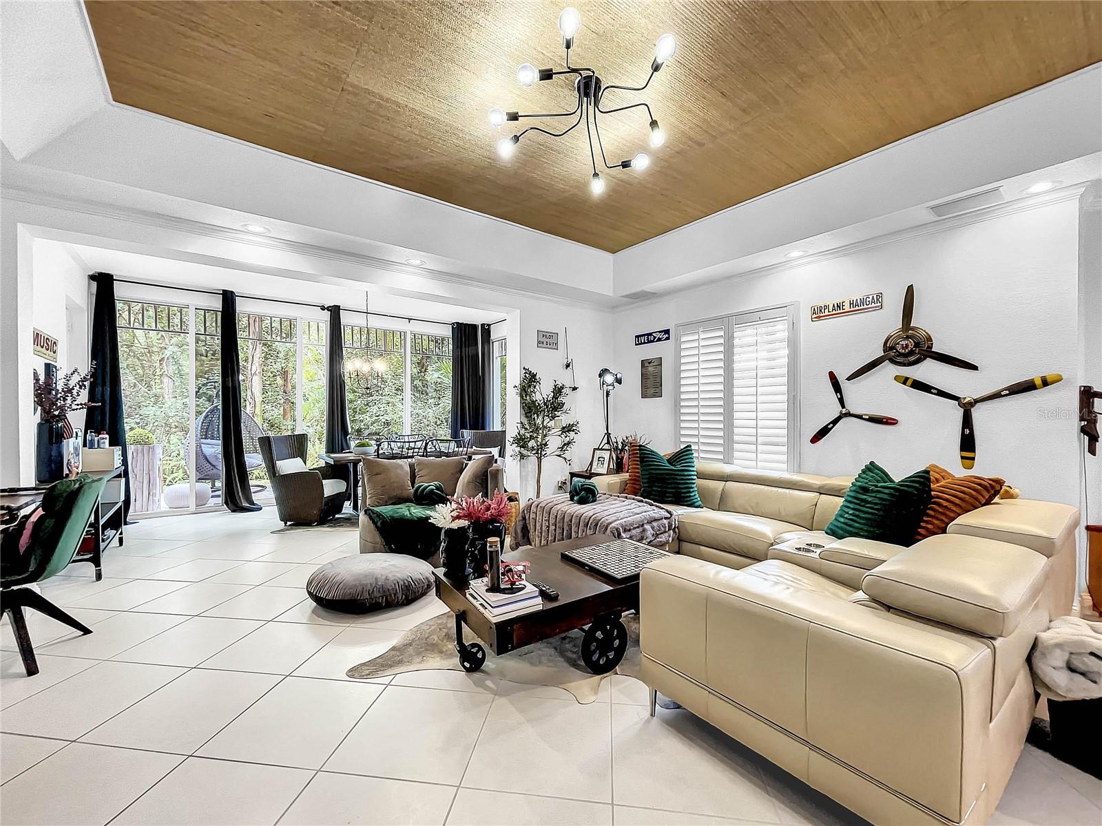 Image 18 of 81 For 3608 54th Drive W 101