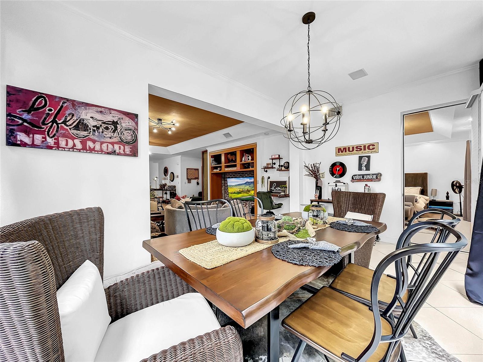 Image 27 of 81 For 3608 54th Drive W 101