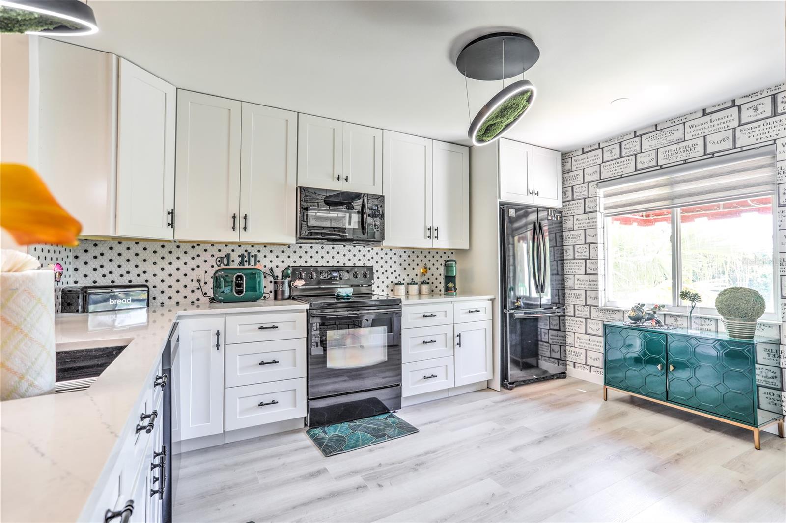 Image 10 of 76 For 6101 34th Street W 7c