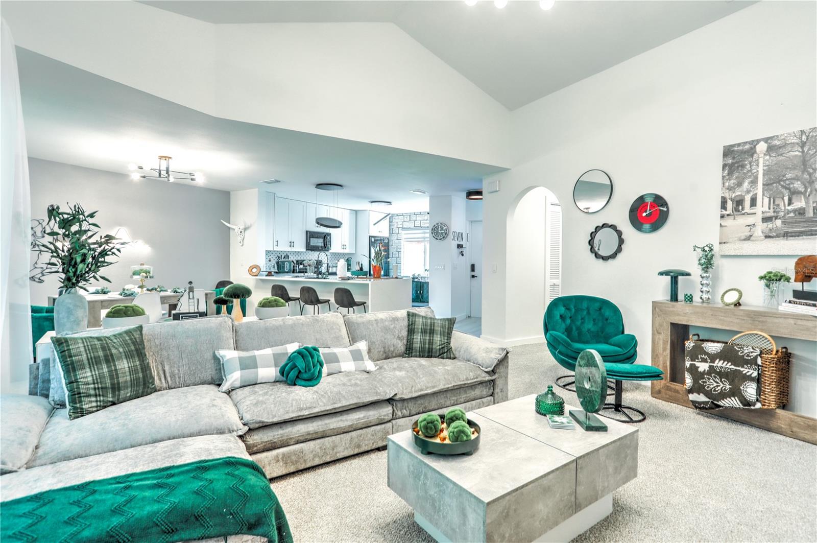 Image 26 of 76 For 6101 34th Street W 7c