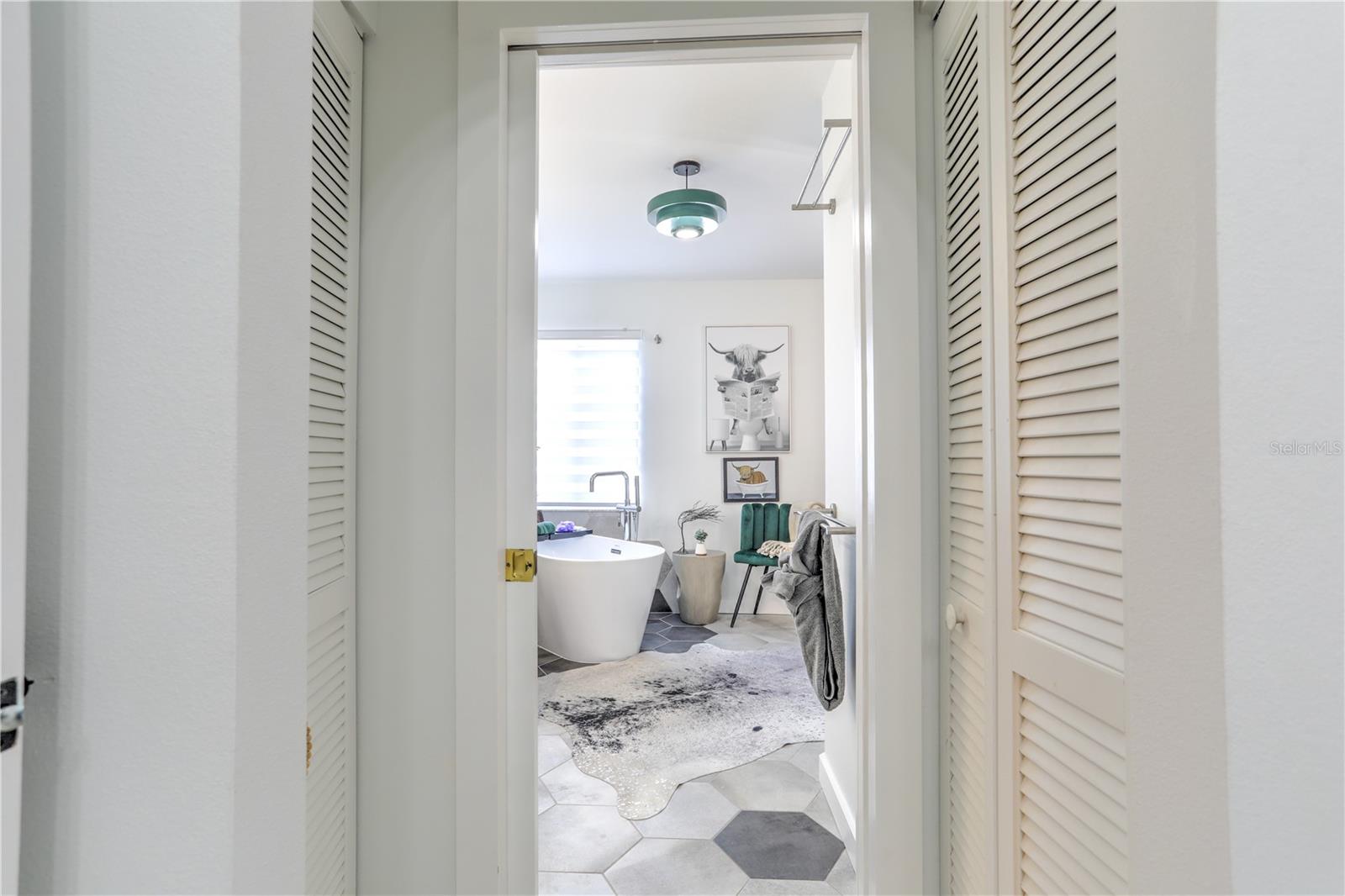 Image 53 of 76 For 6101 34th Street W 7c