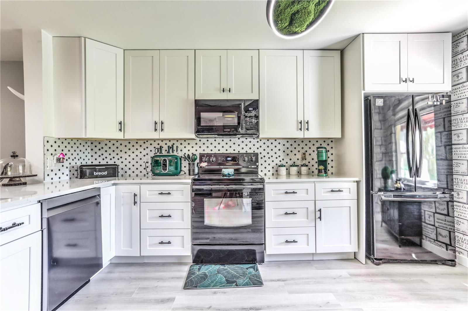 Image 7 of 76 For 6101 34th Street W 7c