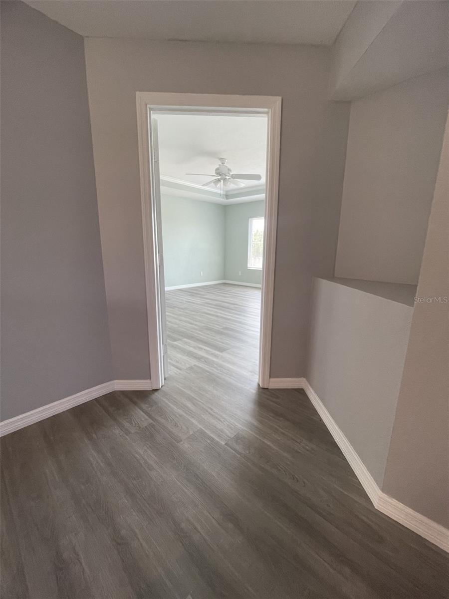 Image 22 of 37 For 2827 Suncoast Lakes Boulevard
