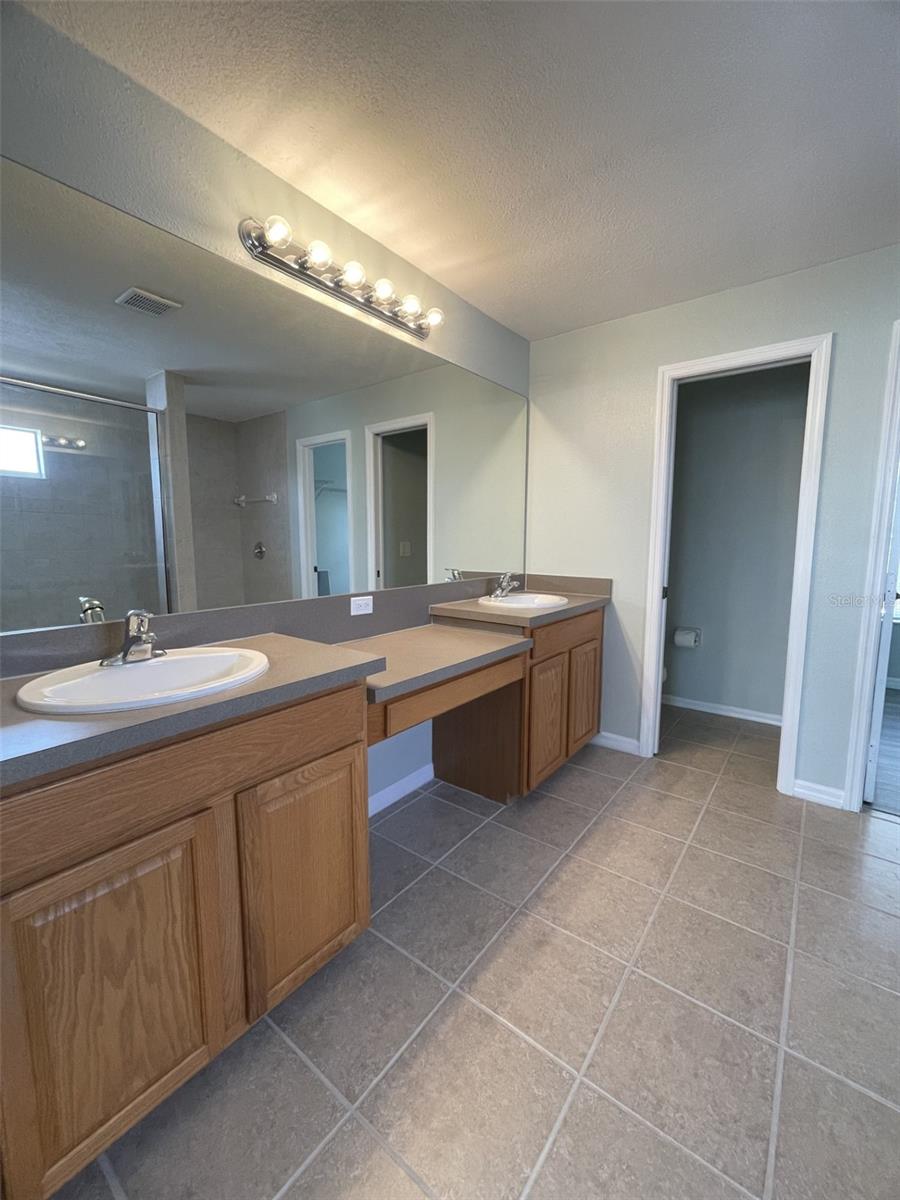 Image 30 of 37 For 2827 Suncoast Lakes Boulevard