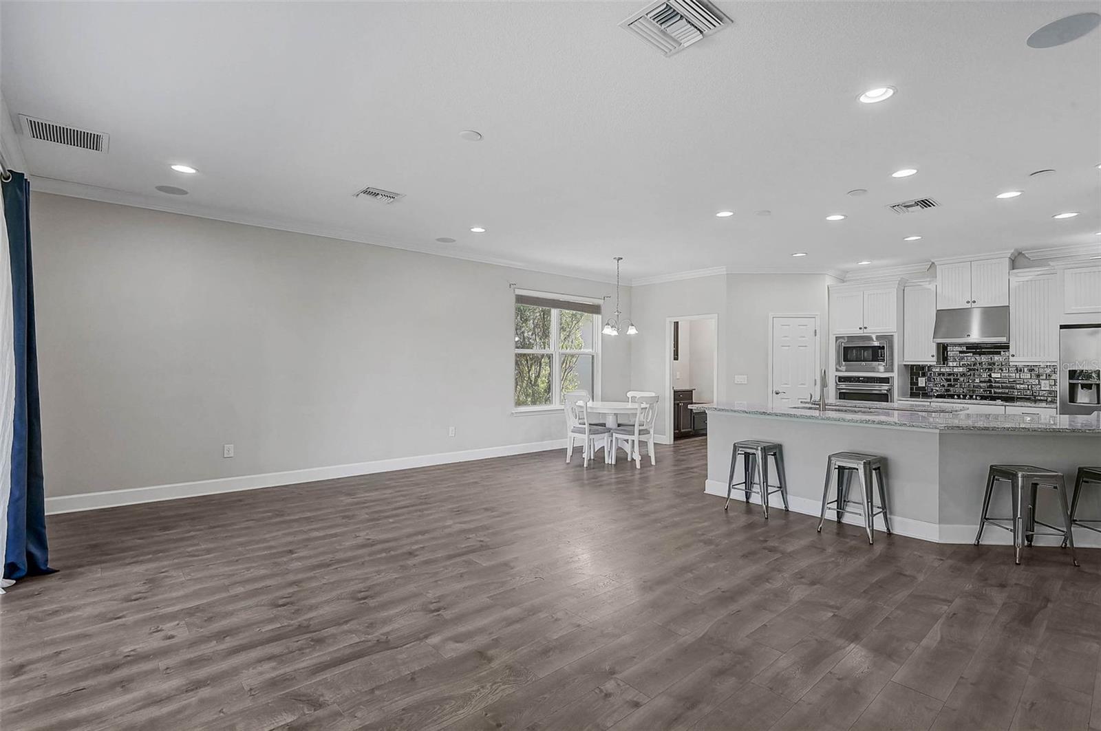 Image 16 of 42 For 6109 Anise Drive