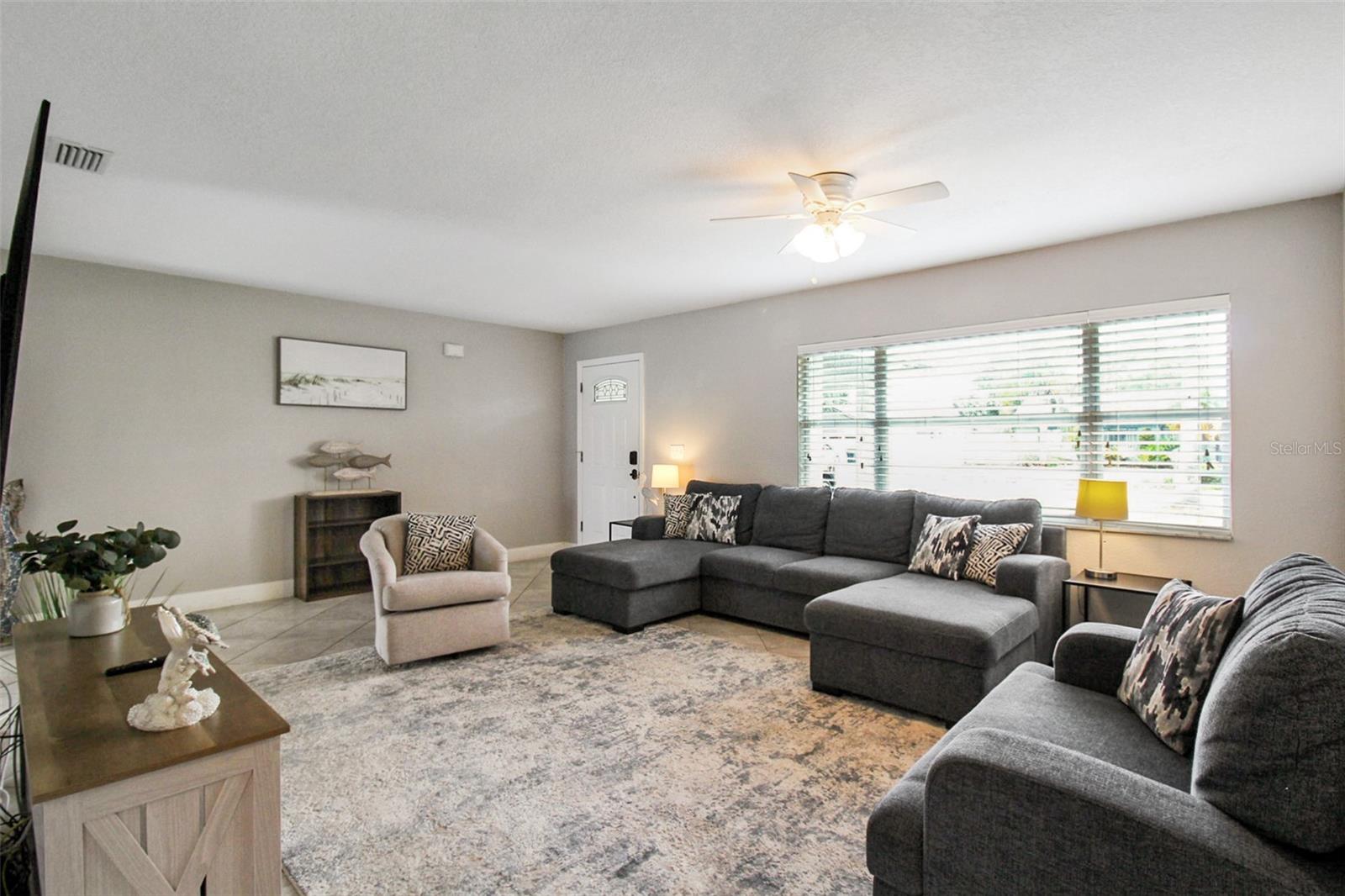 Image 17 of 37 For 7036 13th Street E