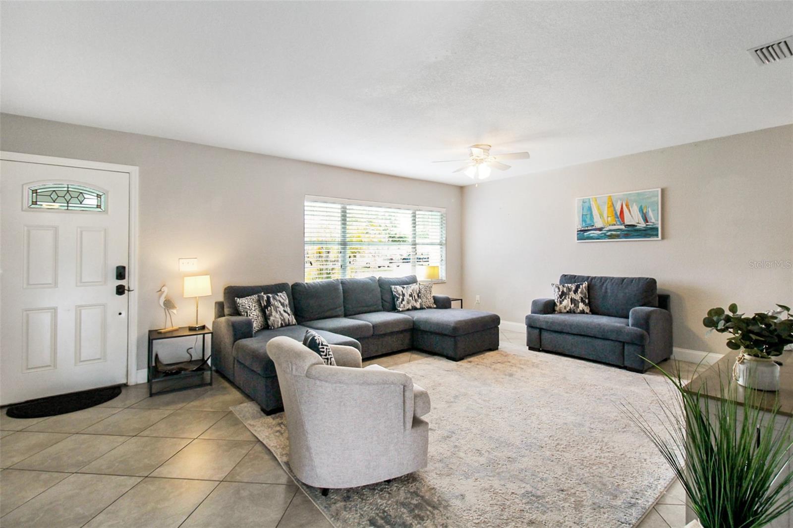 Image 6 of 37 For 7036 13th Street E
