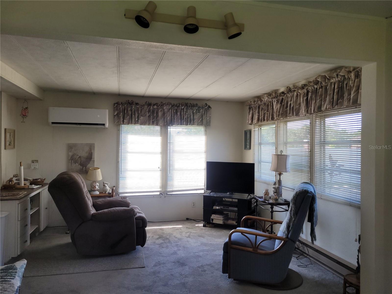 Image 4 of 30 For 3100 Crystal Lane