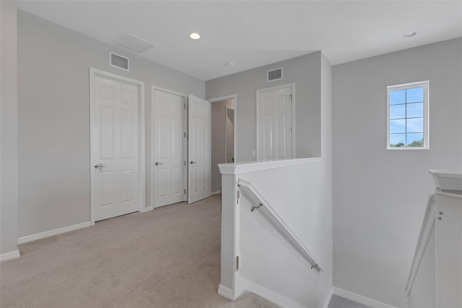 Image 45 of 74 For 5718 Title Row Drive