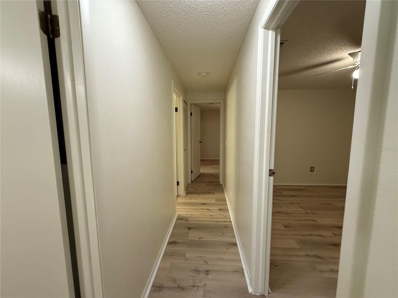 Image 16 of 25 For 4022 Beaver Lane 1000h