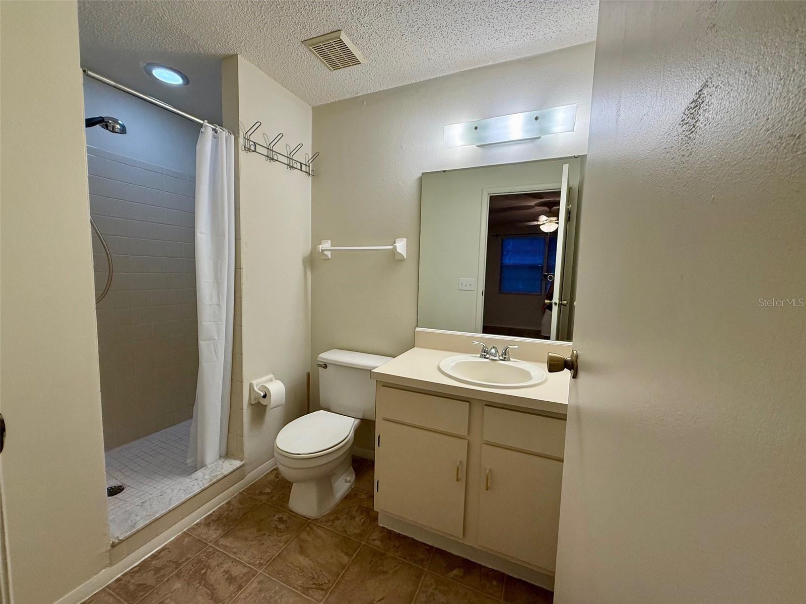 Image 22 of 25 For 4022 Beaver Lane 1000h