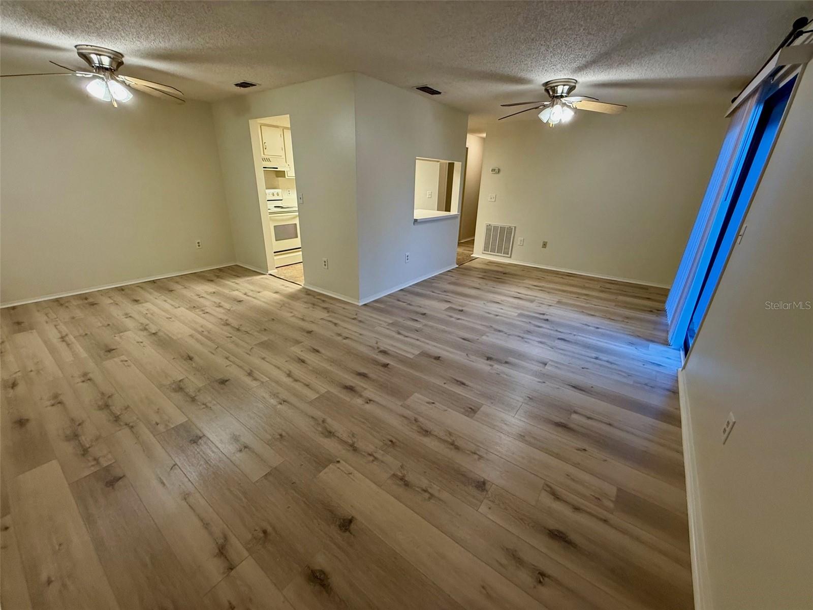 Image 5 of 25 For 4022 Beaver Lane 1000h