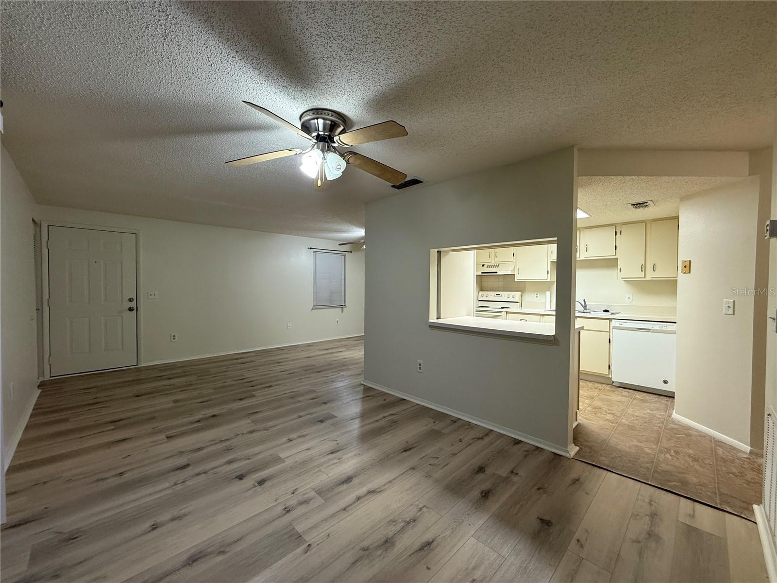 Image 8 of 25 For 4022 Beaver Lane 1000h