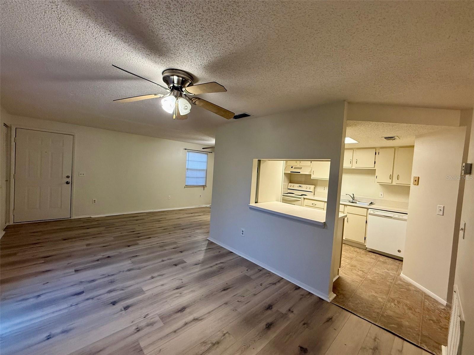Image 9 of 25 For 4022 Beaver Lane 1000h