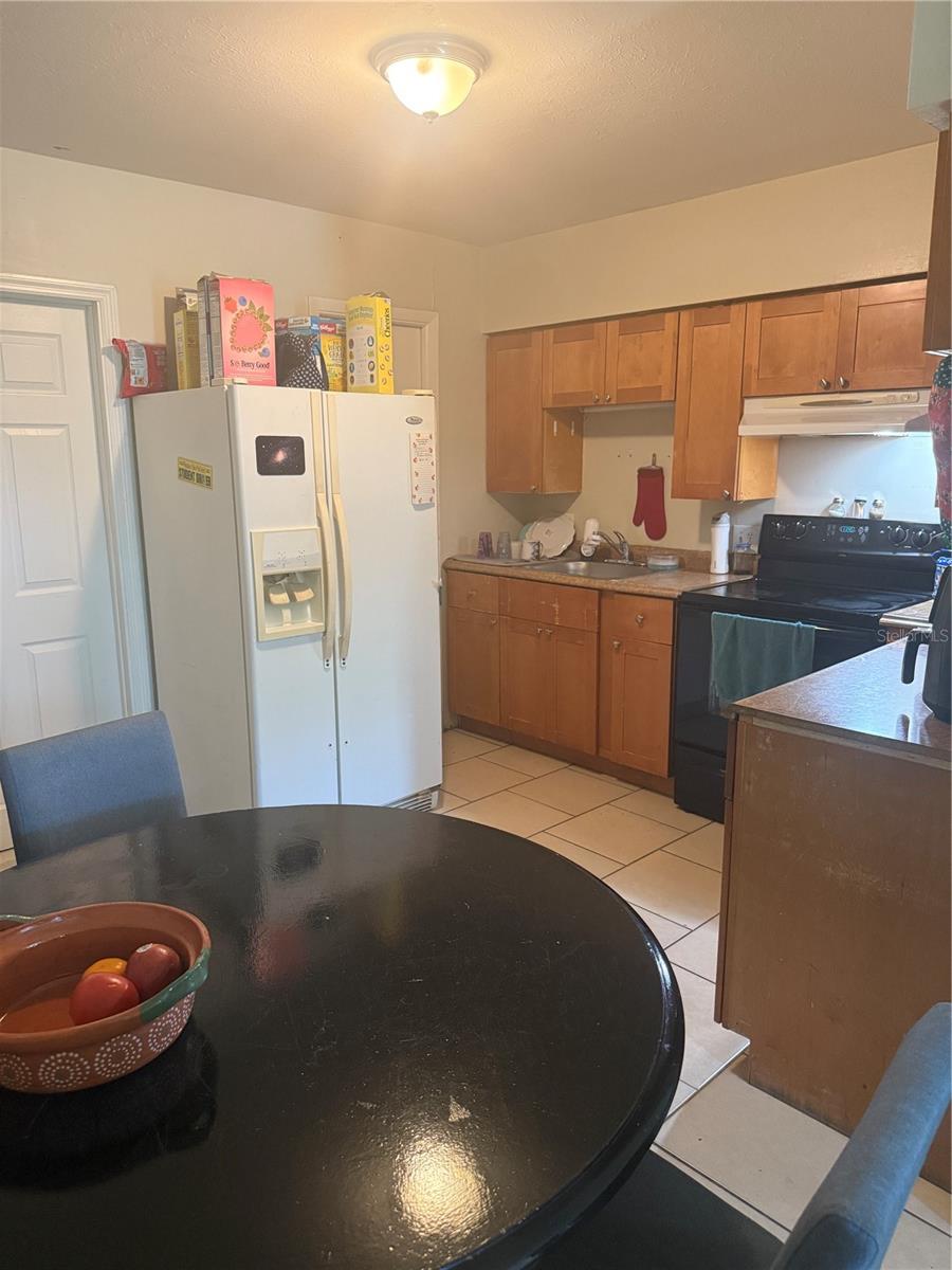 Image 3 of 44 For 528 Briarwood Road