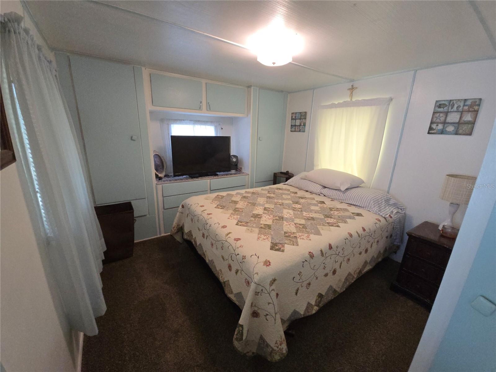 Image 10 of 32 For 707 49th Avenue Dr W