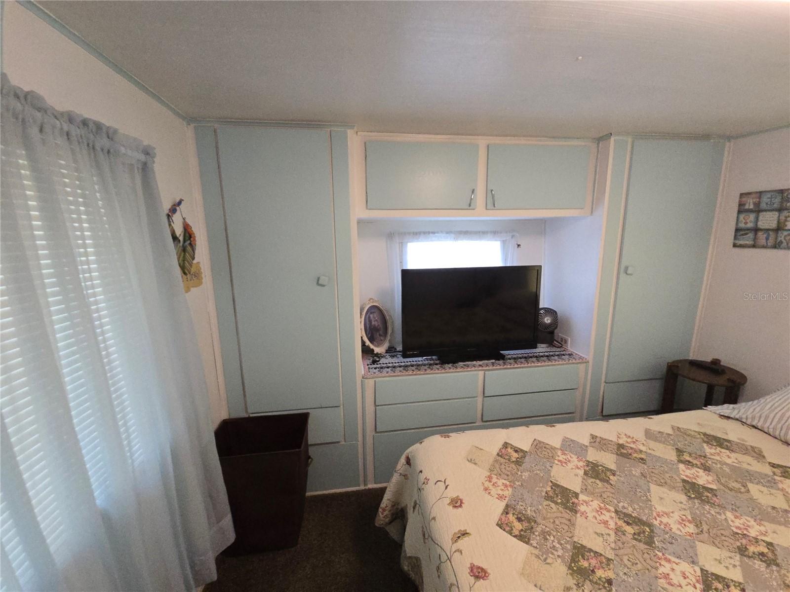 Image 11 of 32 For 707 49th Avenue Dr W