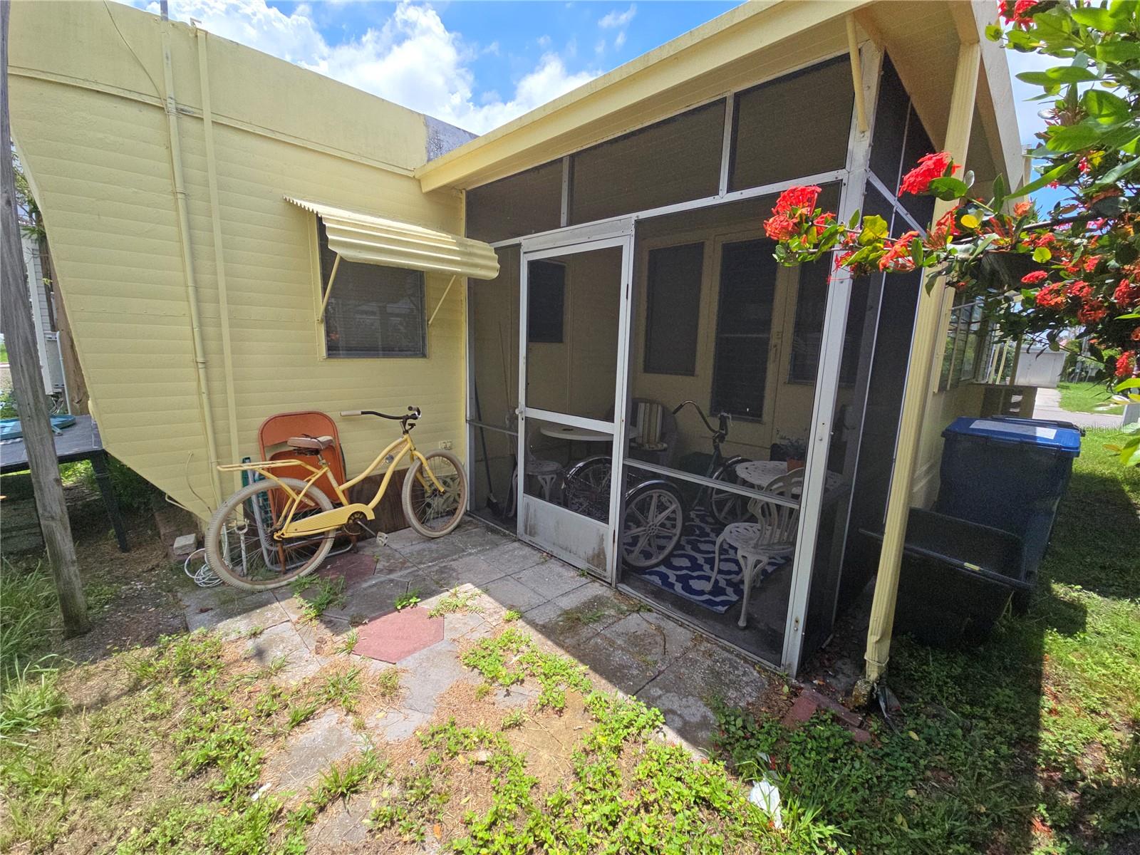 Image 25 of 32 For 707 49th Avenue Dr W