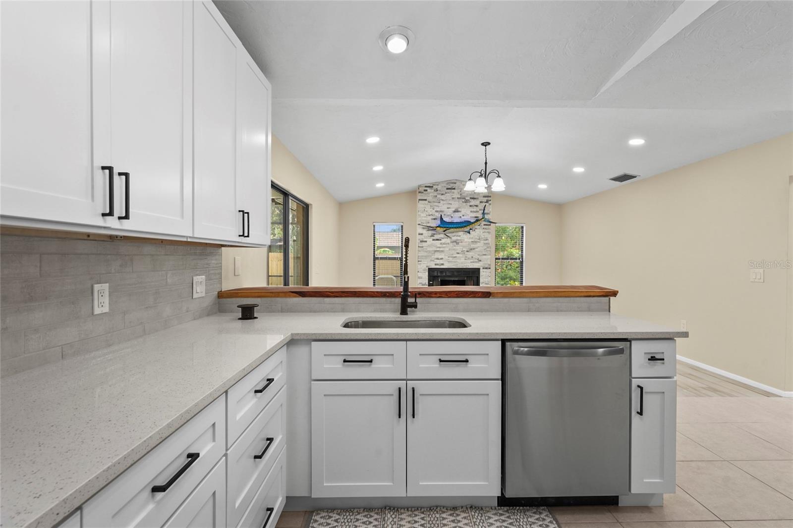 Image 19 of 76 For 2162 Cork Oak Street