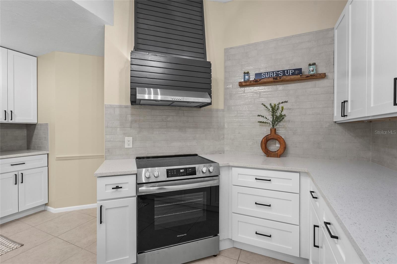 Image 21 of 76 For 2162 Cork Oak Street