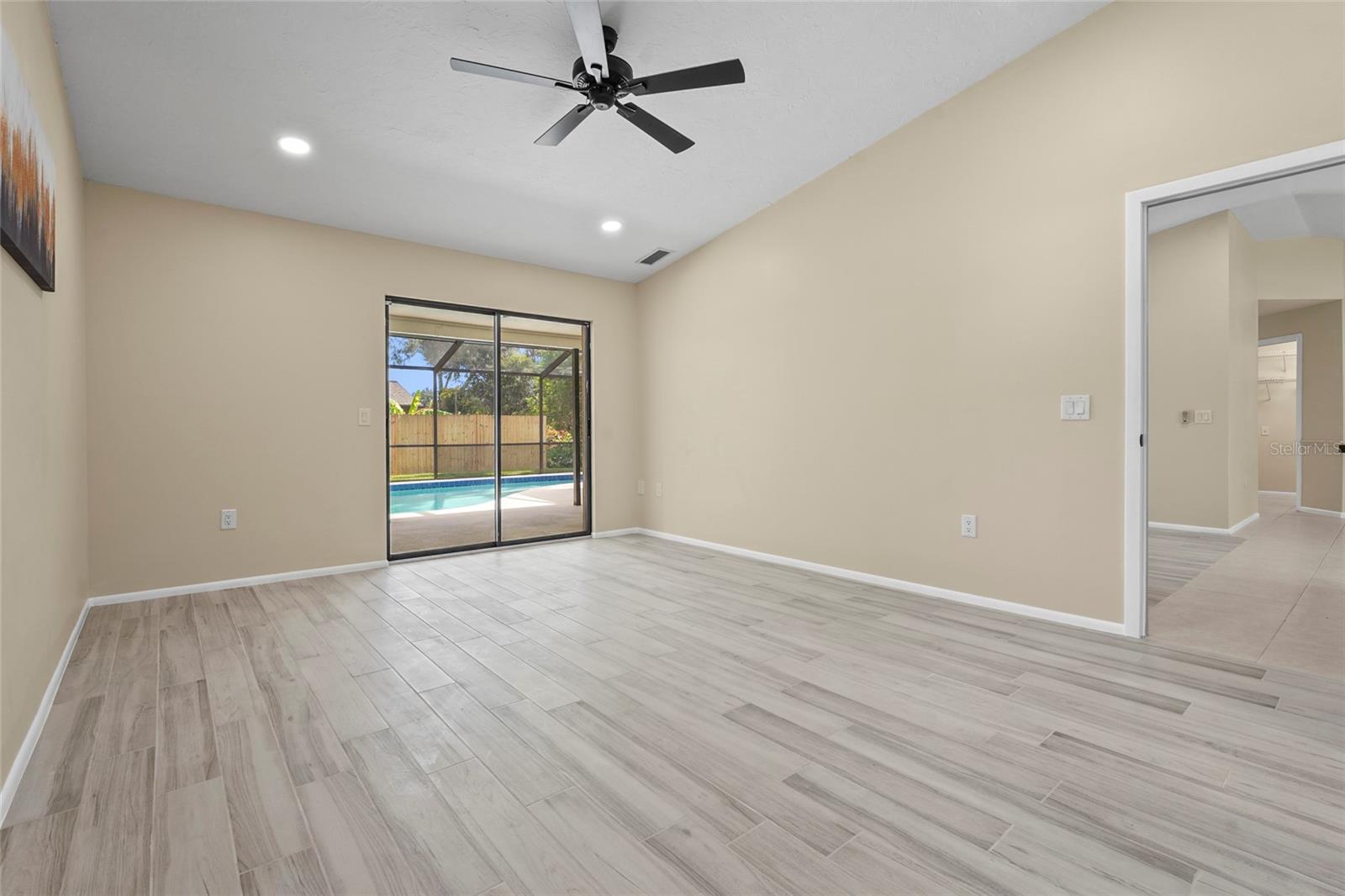Image 31 of 76 For 2162 Cork Oak Street
