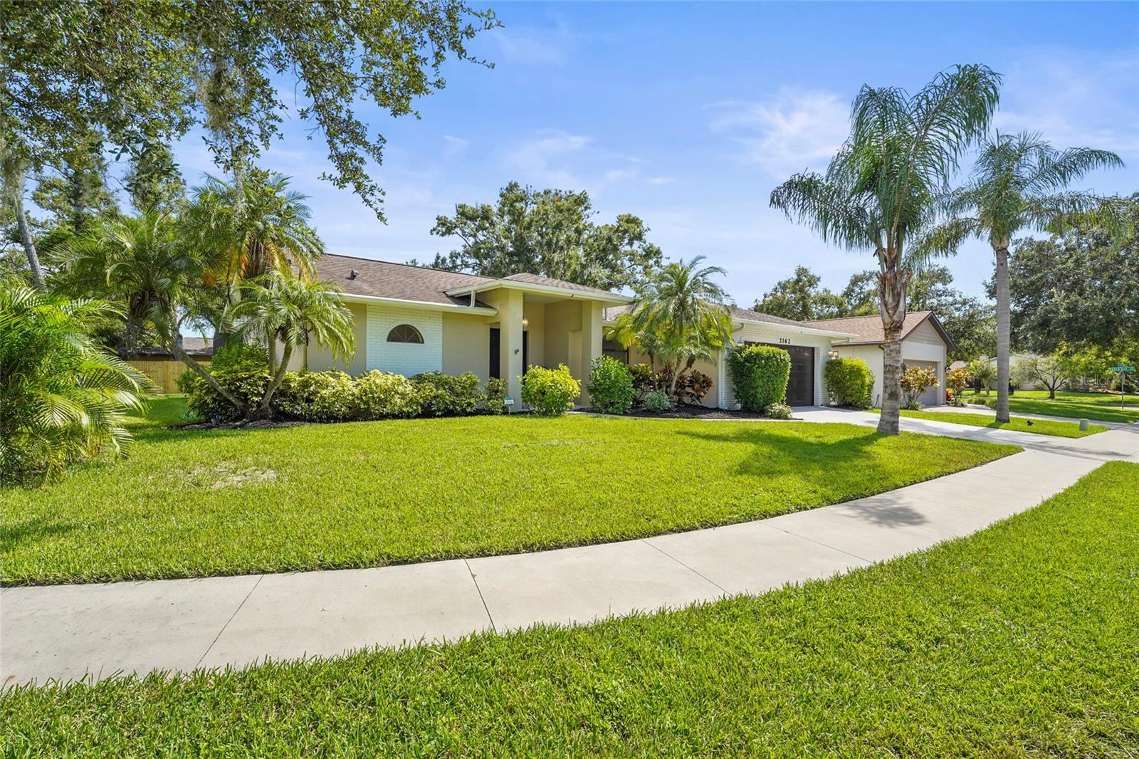Image 5 of 76 For 2162 Cork Oak Street